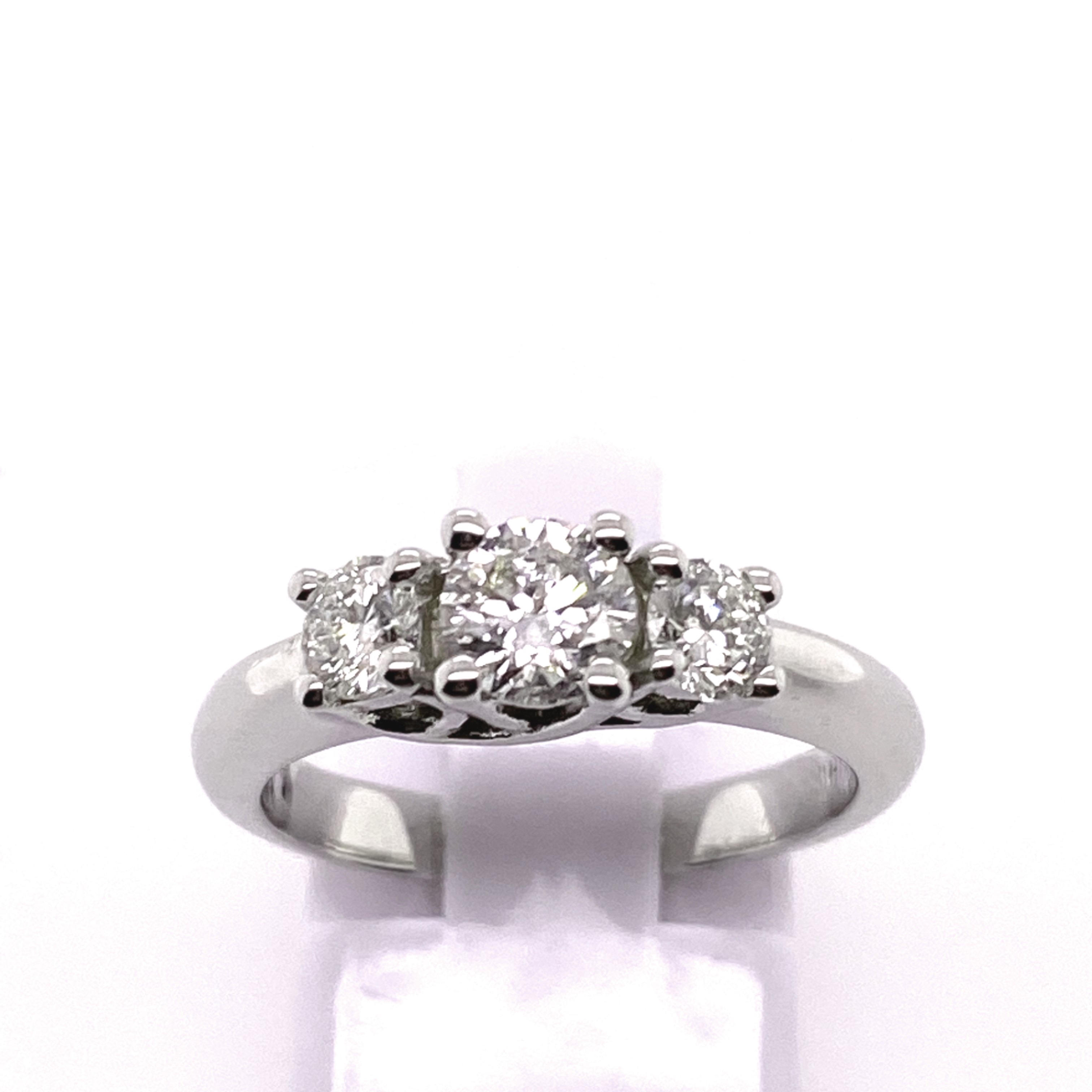 14KY .98CTW RBC DIA G-H/SI1 3 STONE ENG RING