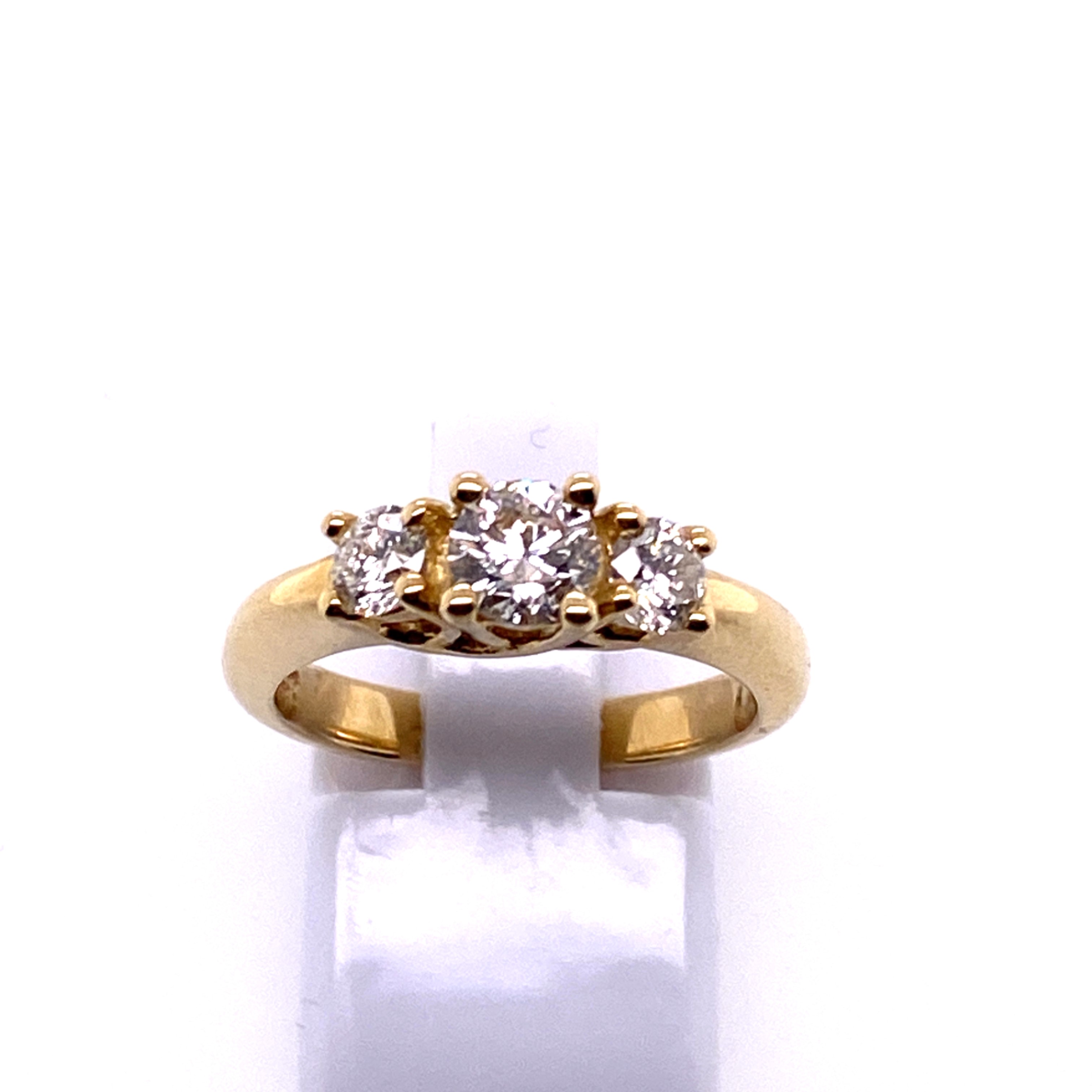 14KWY .98CTW RBC DIA GH/SI1 3 STN RING