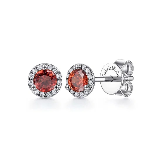 14KW .68CTW GARNET .09CTW DIA RND 3PRNG HALO STUD EARR