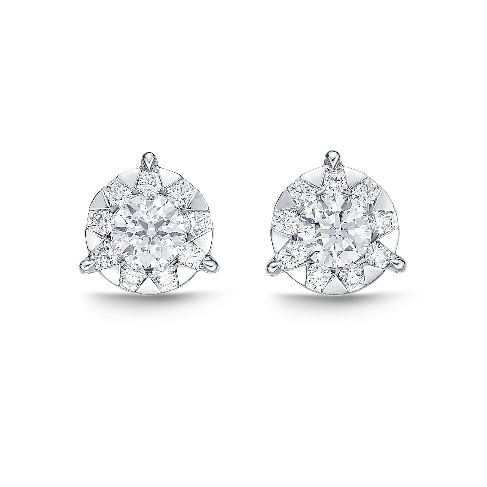 18KW.45CTW DIA BOUQUET CLUST 3 PRONG STUDS