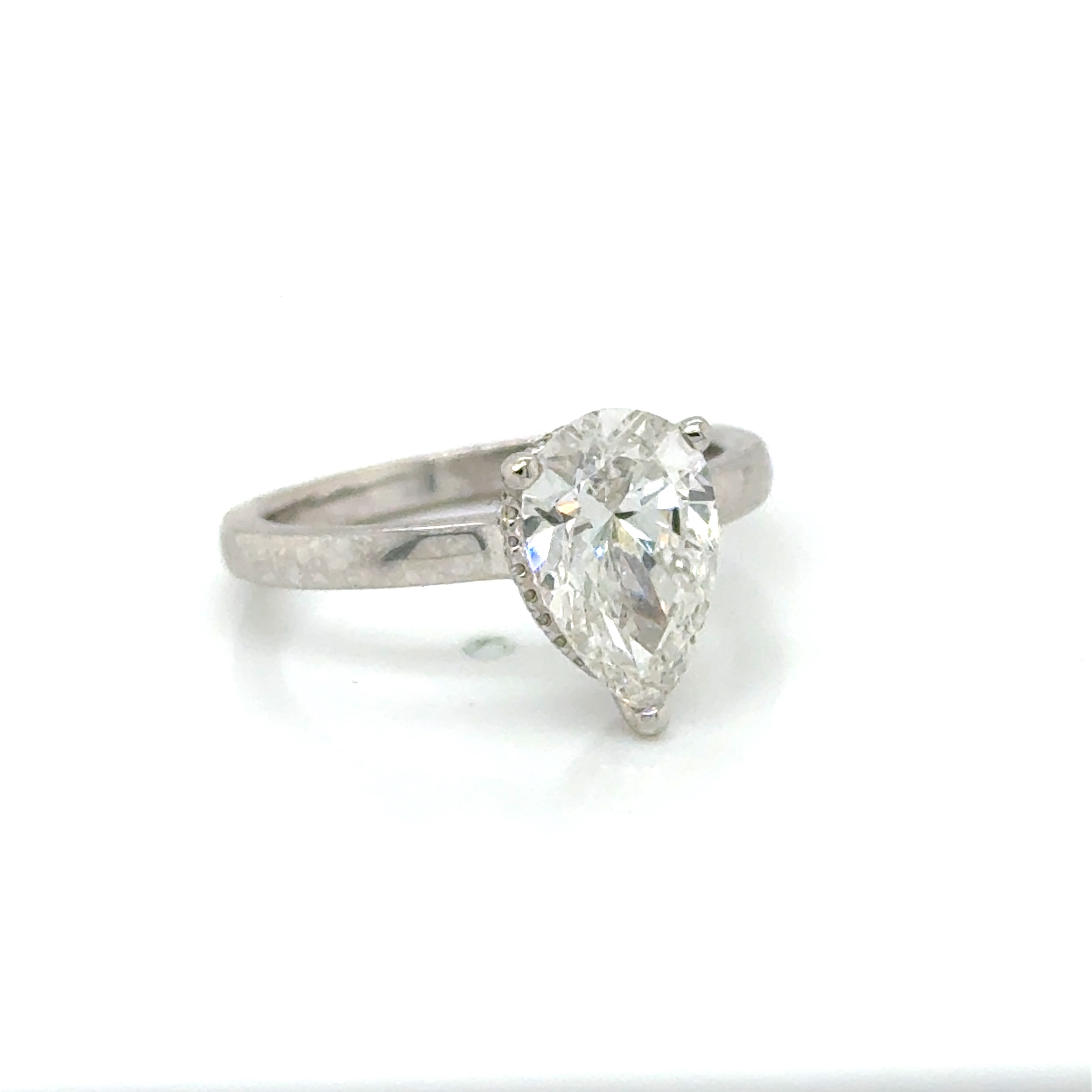 18KW 2.04CT F/VS1 PEAR LAB GROWN DIA 1/10CTW HIDDEN HALO RING
