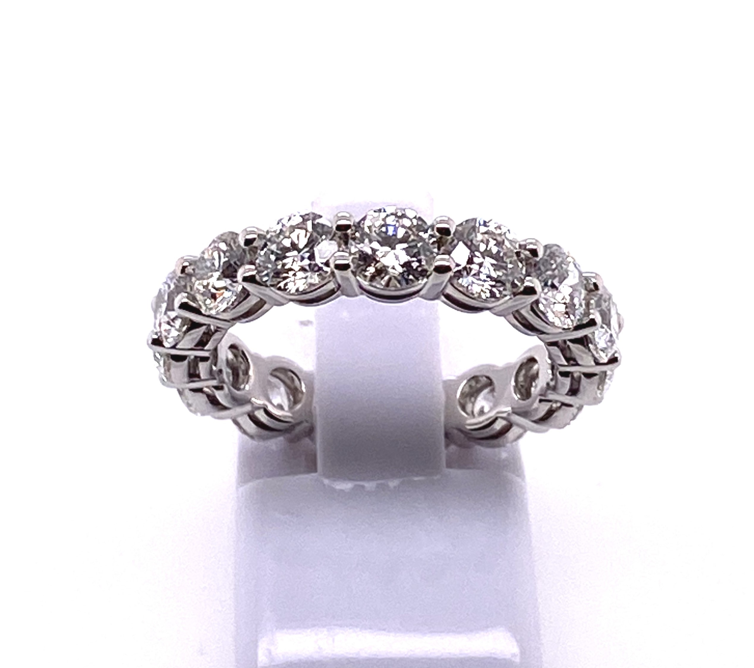 Platinum Diamond Shared Prong Eternity Band (4.95ctw)